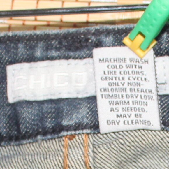 Chico's Platinum 0.5 Reg Boot Cut Denim with Embroidered Pockets - Picture 6 of 6